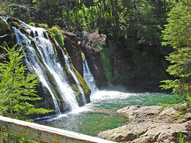 Cascada Ñivinco y Pichi Trafúl