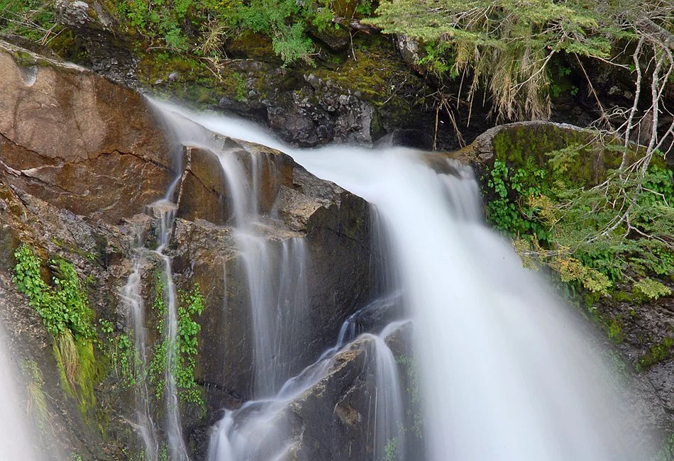 Cascada Ñivinco y Pichi Trafúl