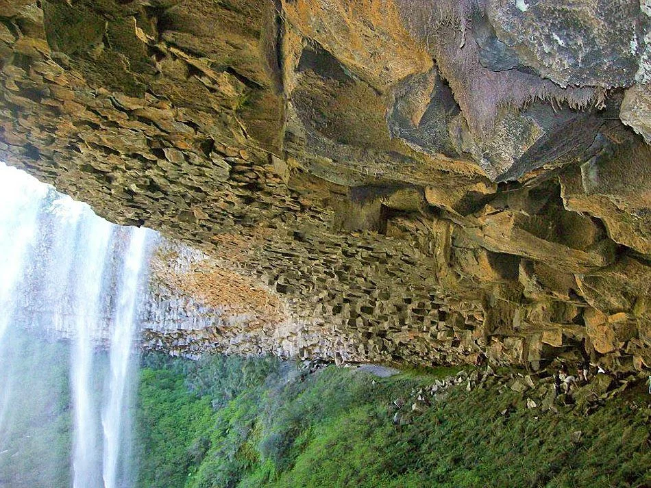 Cascada Santa Ana y Dora
